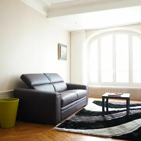 Apartment Ternes 2 Pieces 17 Paris
